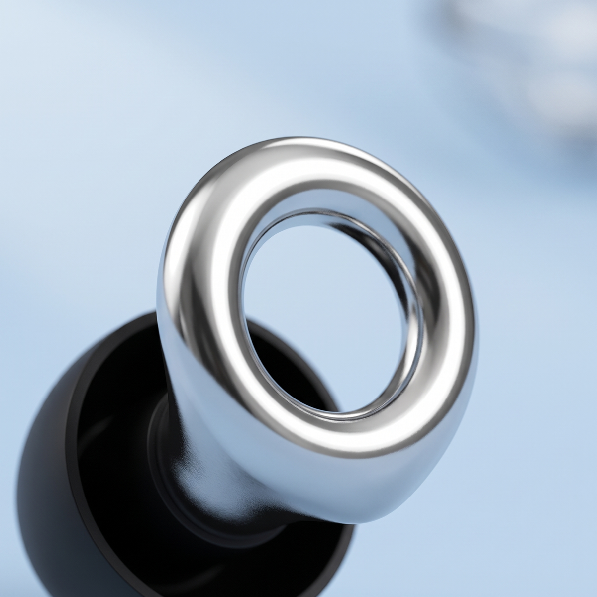 Metal Edition Earplugs in Silver, macro